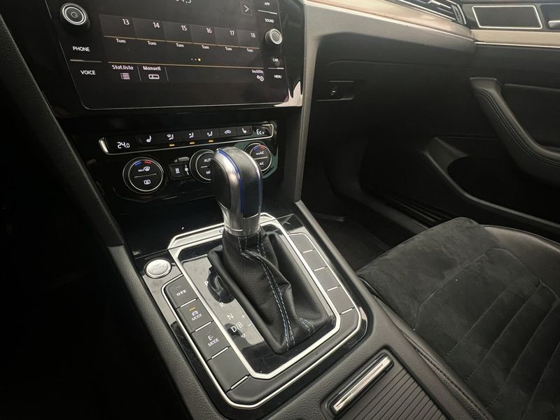 Volkswagen Passat bild 23