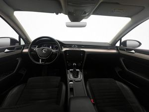 Volkswagen Passat bild 24