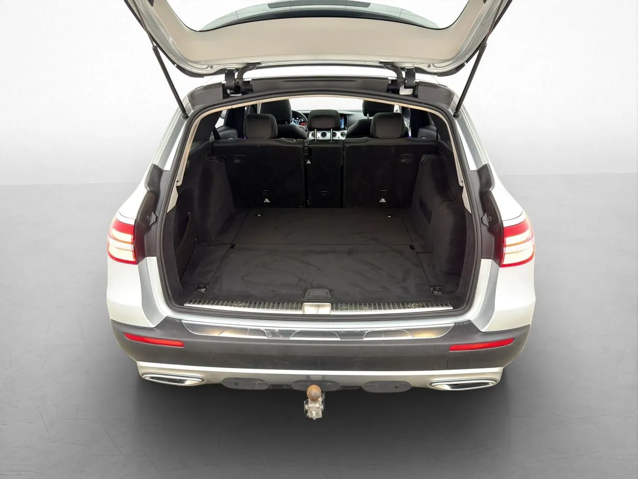 Vehicle image 29