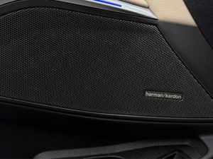 BMW 320 bild 14