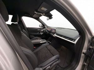 BMW iX1 bild 27