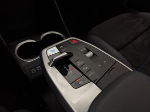 BMW iX1 bild 25