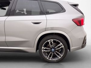 BMW iX1 bild 34