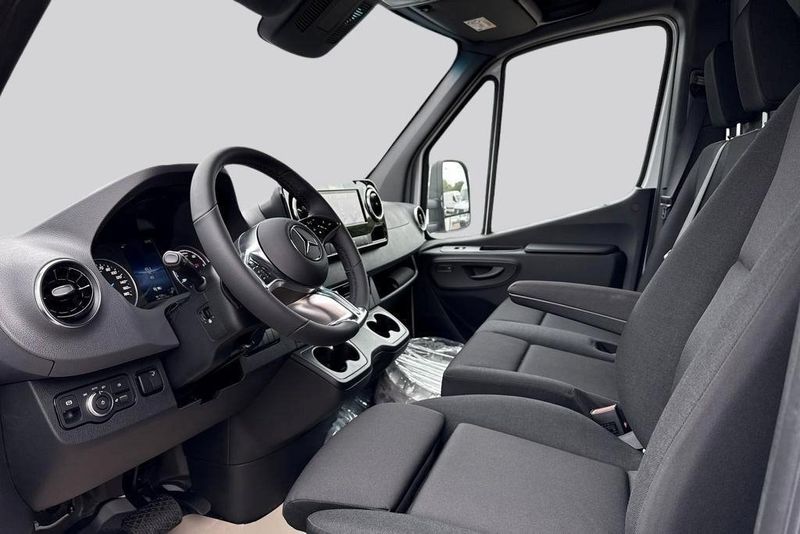 Mercedes e-Sprinter bild 8