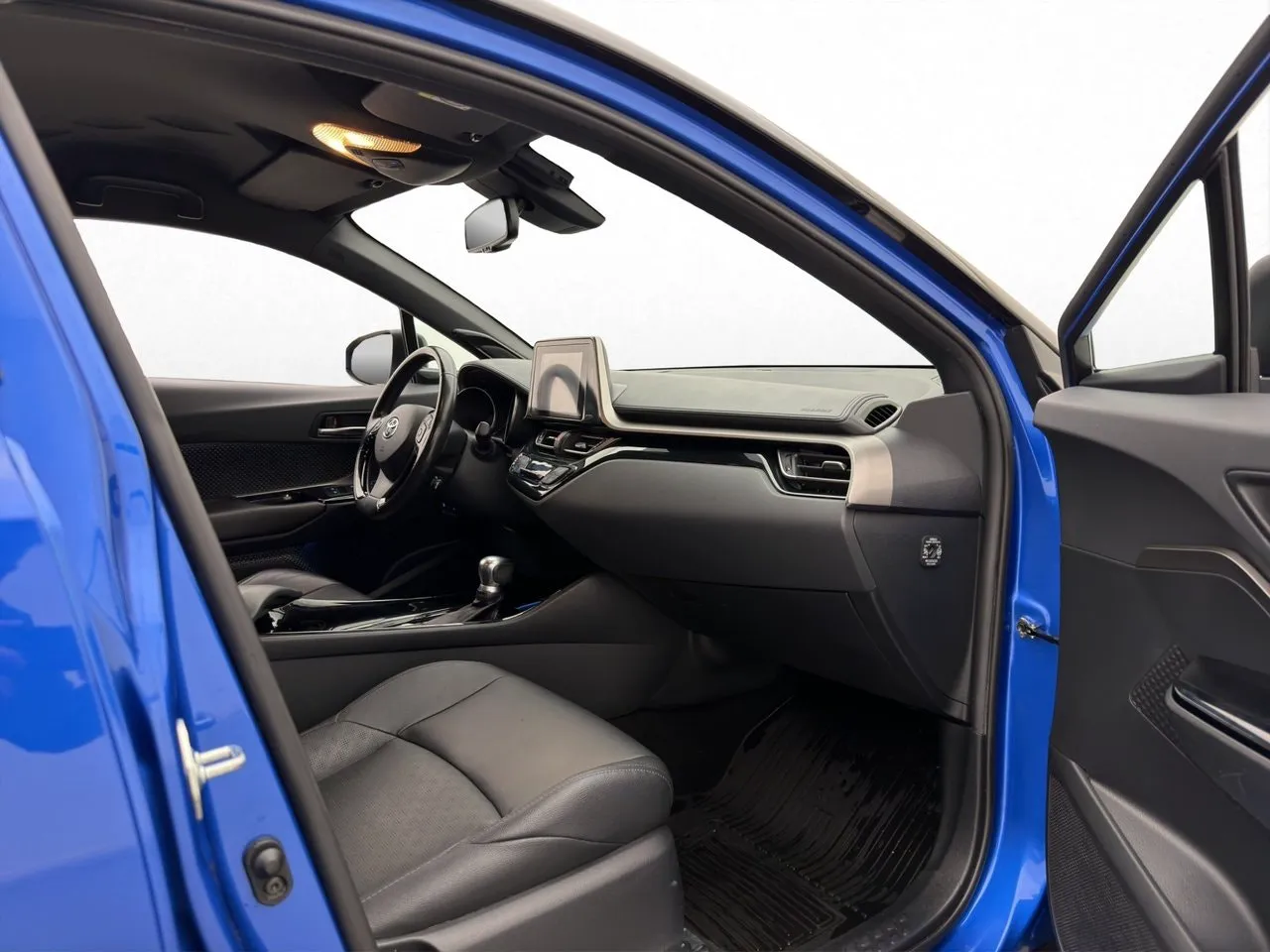 Vehicle image 23