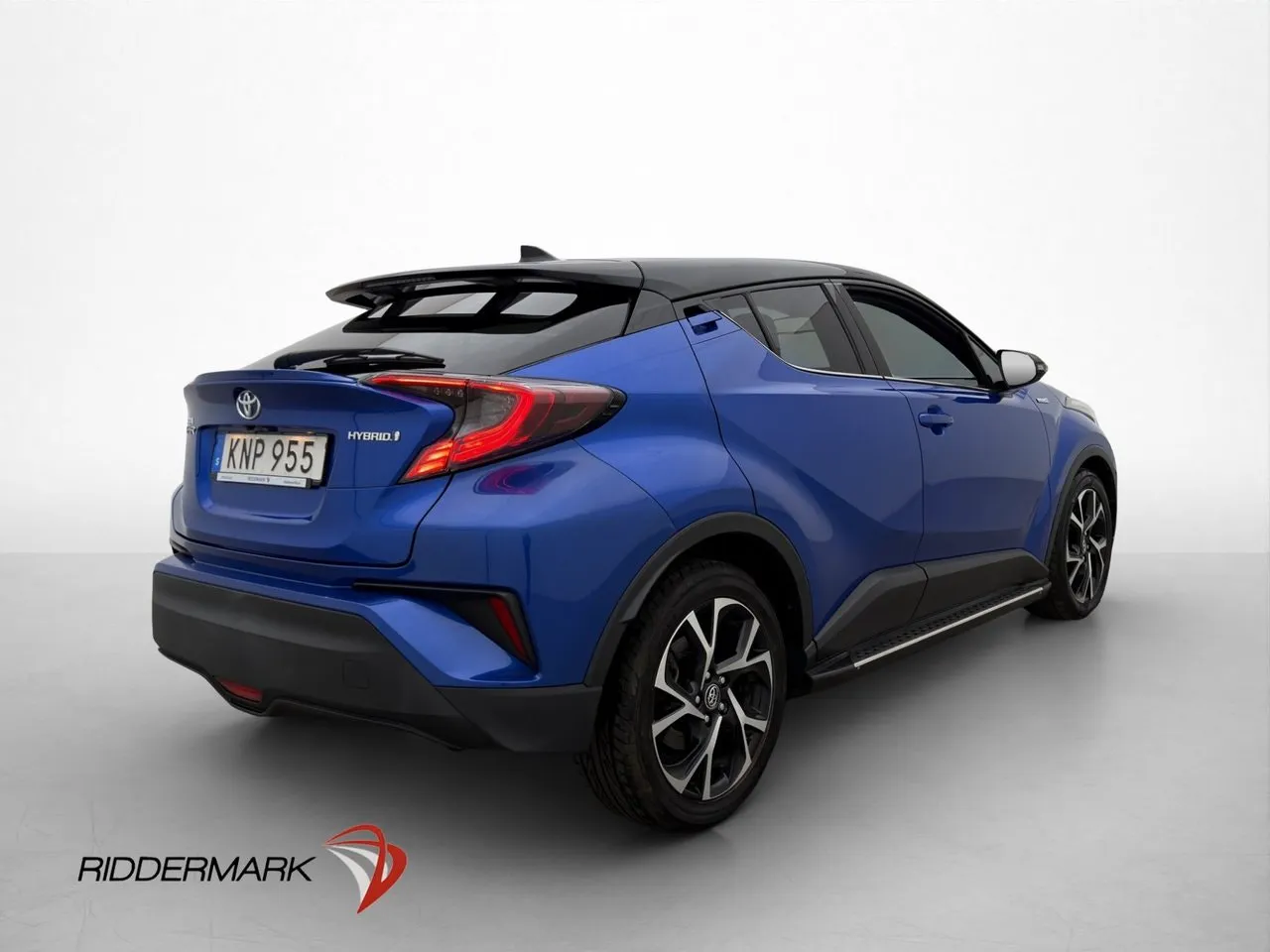 Vehicle image 7