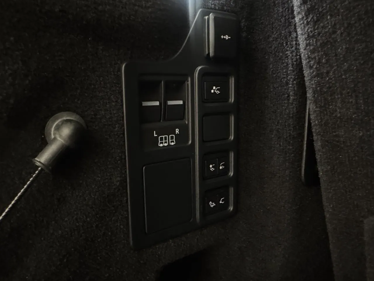 Vehicle image 36