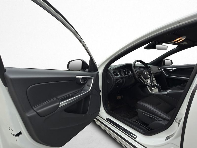 Volvo S60 bild 8