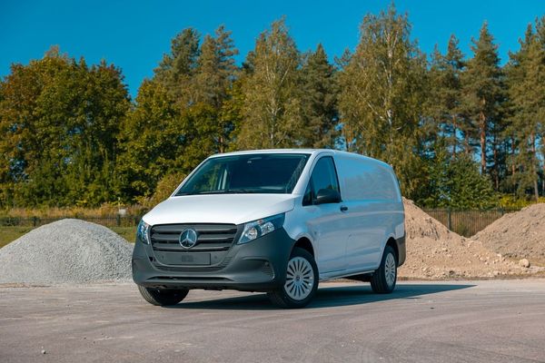 Mercedes Vito 116 CDI Lång PRO 4x4 3.0t Automat - 2025