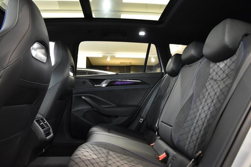 Volkswagen Passat bild 14