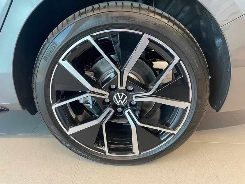 Volkswagen Passat bild 8