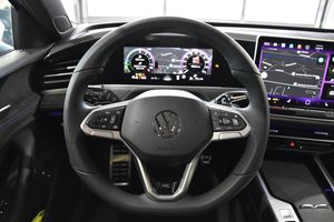 Volkswagen Passat bild 10