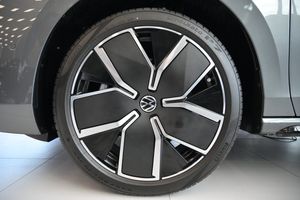 Volkswagen Passat bild 8