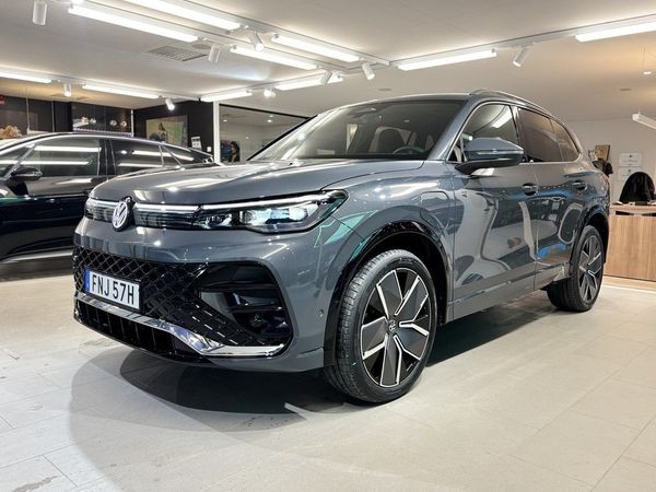 Volkswagen Tiguan eHybrid R-Line SWE-Edition 3595kr/mån *lagerbil* - 2026