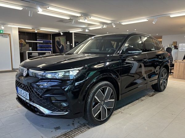 Volkswagen Tiguan eHybrid R-Line-Edition SNABB LEV 4395kr/mån - 2026