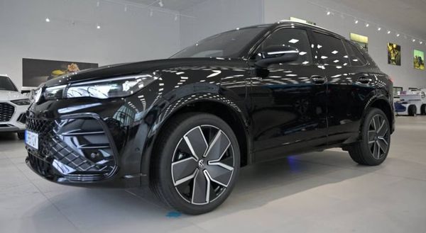 Volkswagen Tiguan eHybrid R-Line Edition *billigt ägande* LAGERBIL - 2026