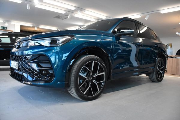 Volkswagen Tiguan eHybrid R-Line Edition *SE UTRUSTNING* - 2026