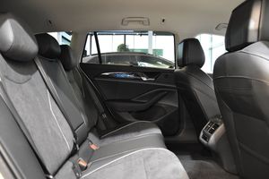 Volkswagen Passat bild 25