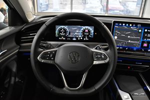 Volkswagen Passat bild 11
