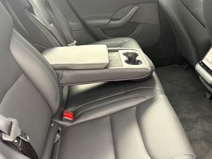 Tesla Model S bild 16