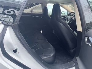 Tesla Model S bild 13