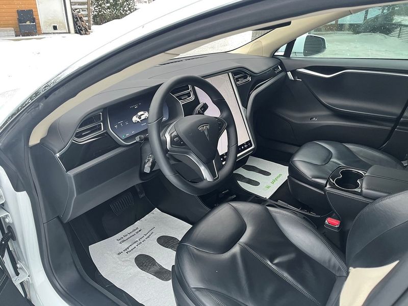 Tesla Model S bild 10