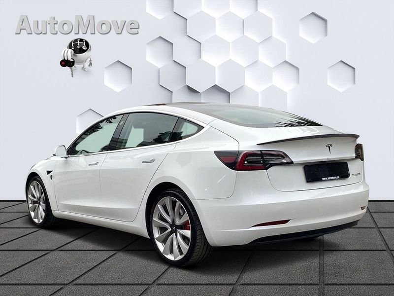 Tesla Model 3 bild 3