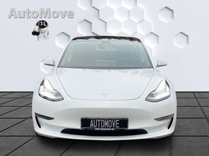Tesla Model 3 bild 1