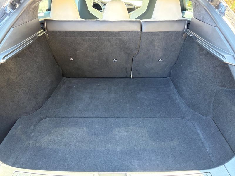 Tesla Model S bild 8