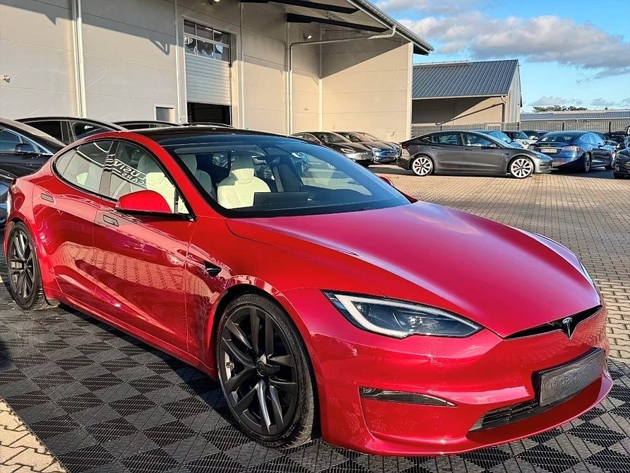 Tesla Model S