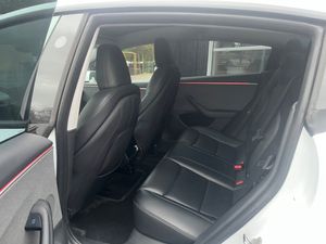 Tesla Model 3 bild 7