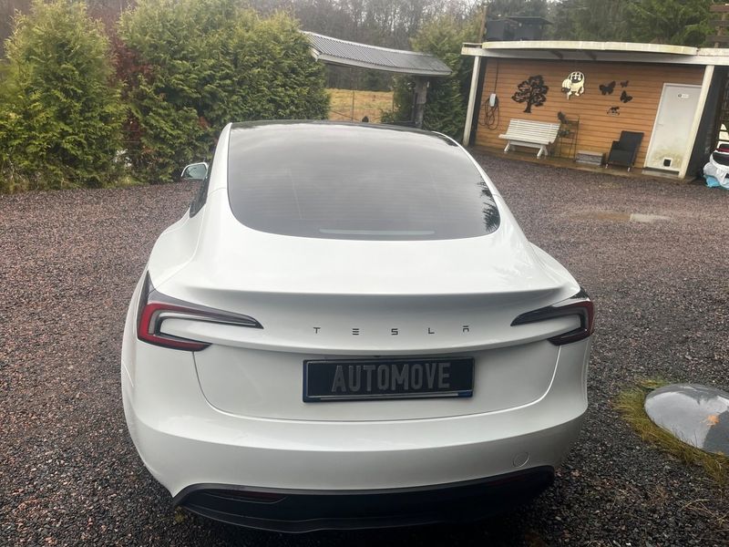 Tesla Model 3 bild 4