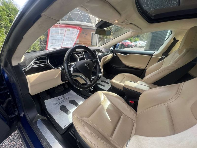Tesla Model S bild 13