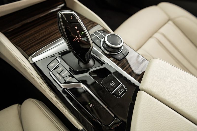 BMW 520 bild 13