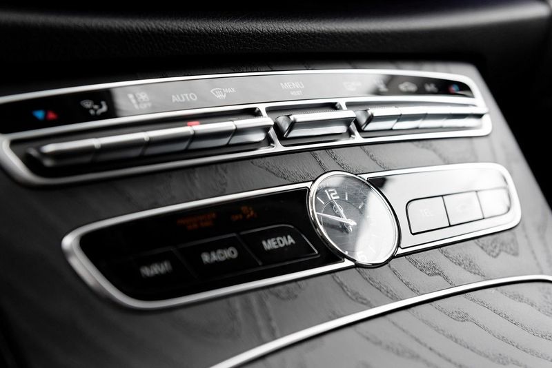 Mercedes E300 bild 12