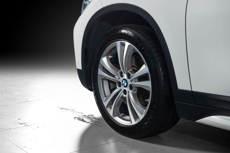 BMW X1 bild 6