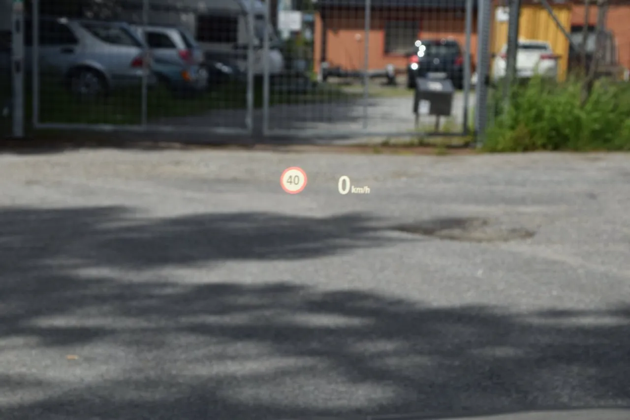 Vehicle image 22