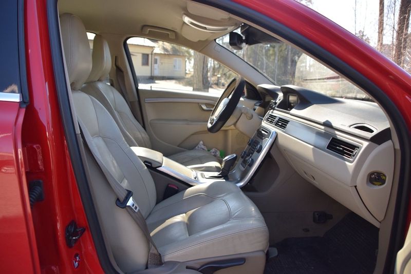 Volvo V70 bild 9