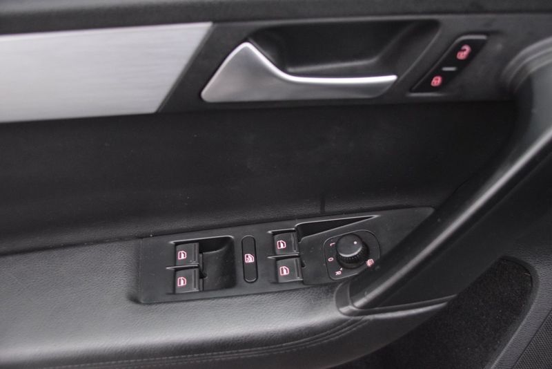 Volkswagen Passat bild 17