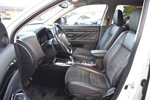 Mitsubishi Outlander bild 8