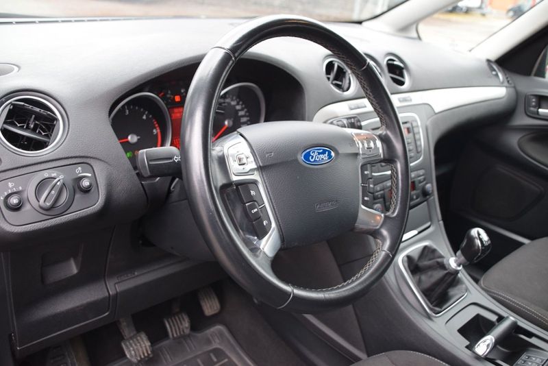 Ford Galaxy bild 16