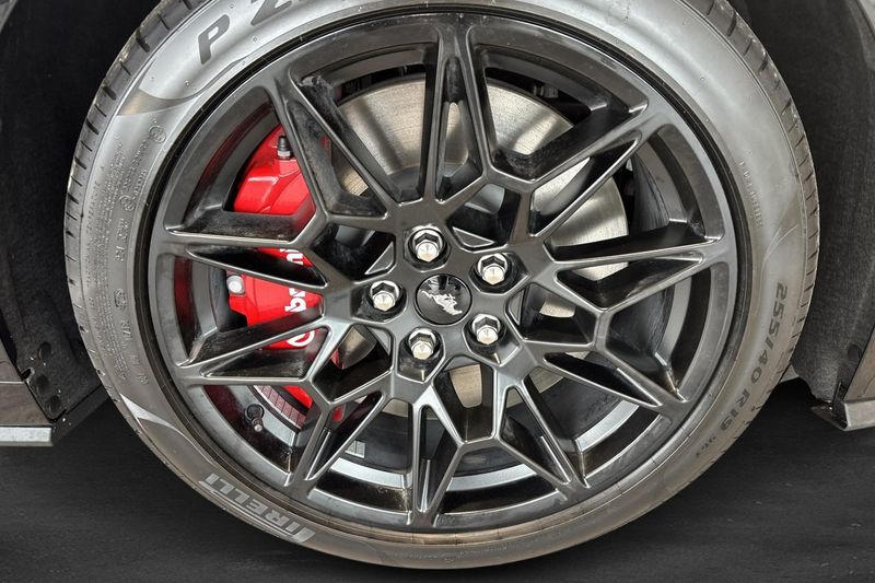 Ford Mustang bild 12