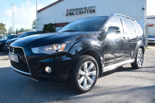 Mitsubishi Outlander 2.2 Di-D 4WD Sportronic Comfort Euro 5 - 2012