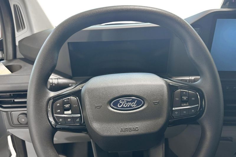 Ford Custom bild 12