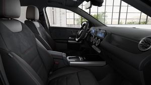 Mercedes GLA250 bild 2