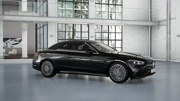 Mercedes CLE200 Cabriolet AMG line, Adaptiv farthållare - 2025