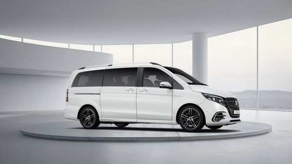 Mercedes V300 d 4MATIC AMG line Lagerbil! - 2026