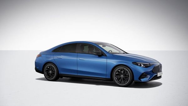 Mercedes CLA250 Lagerbil - 2025