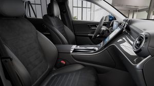 Mercedes GLC300 bild 2