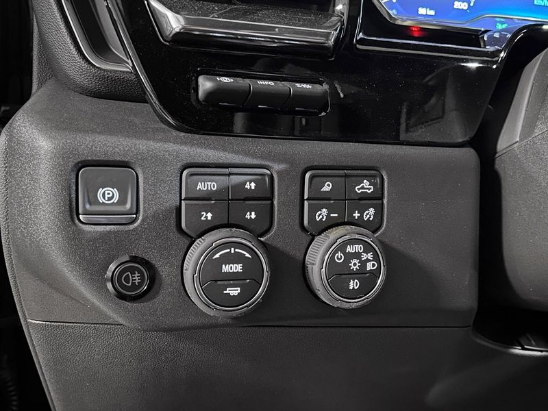Chevrolet Silverado bild 12